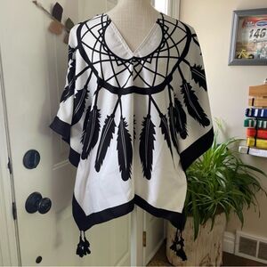 Bohemian Vintage Black&White Fringed Poncho Women's Top (One Size)